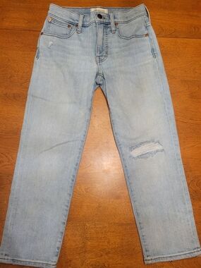 Madewell Petite Mid-Rise Classic Straight Jeans Distressed Knee | 23P
